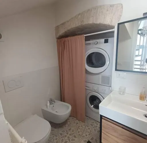 Sull'arco Della Gnostra *