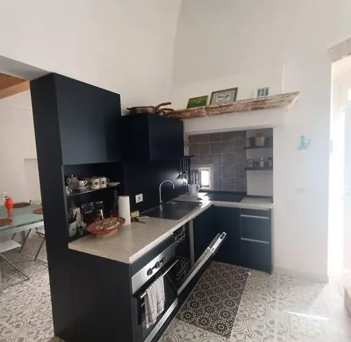 Sull'arco Della Gnostra * Noci